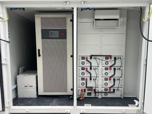 BESS Batterie-Energiespeichersystem mit unterschiedlicher Kapazität je nach Modell mit Lithium-Ionen-Batterie-Technologie