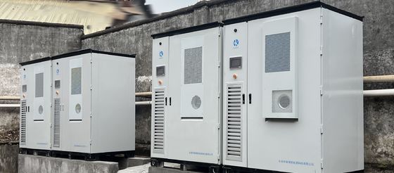 100KW Maximiere die Bemühungen zur Netzstabilisierung mit variierenden Kapazitäten für industrielle und kommerzielle Energiespeichersysteme