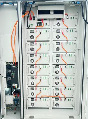 Energiespeichersystem BESS Batteriespeichersystem zur Bereitstellung von Spitzenlastverschiebungen